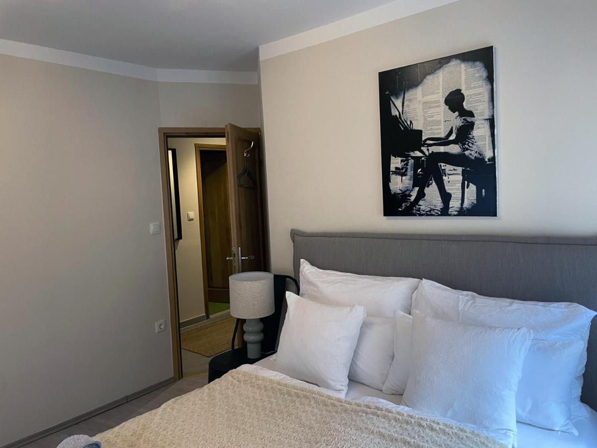 Fredys Apartments Stari Grad  Kültér fotó