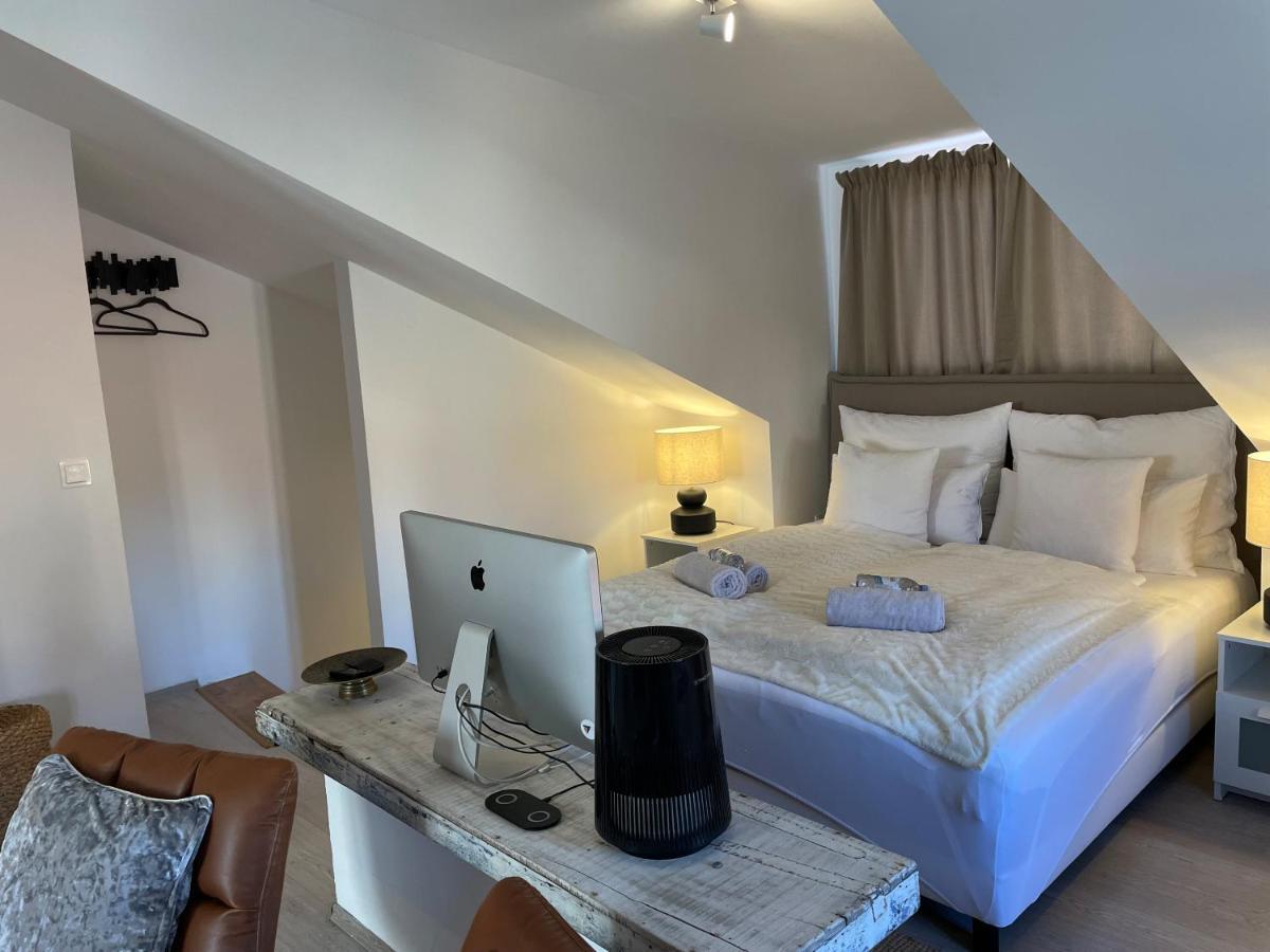 Fredys Apartments Stari Grad  Kültér fotó